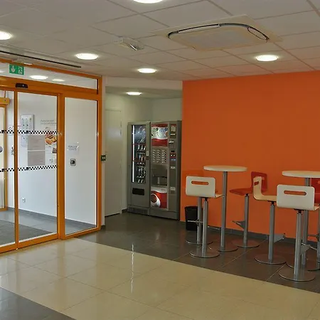 Hotel Premiere Classe Saint Etienne - Aéroport Bouthéon